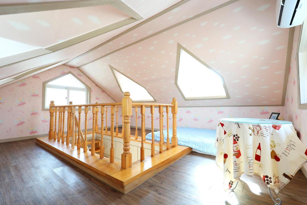 Yeowoogneul Pension Chuncheon Εξωτερικό φωτογραφία